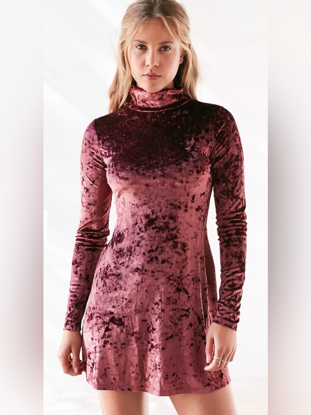 Kimchi Blue Urban Outfitters Burgundy Crushed Velvet Mock Neck Mini Dress XS